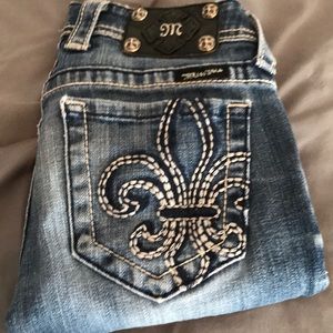 Miss Me Cropped Jeans size 25